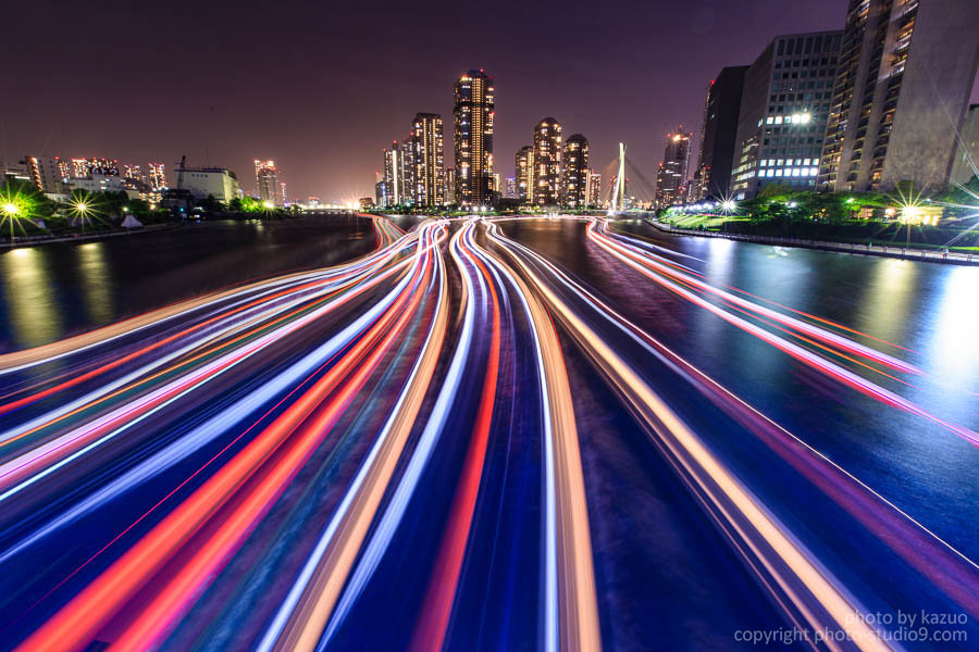 スローシャッターの光跡をPhotoshopで比較明合成して華やかにする方法 