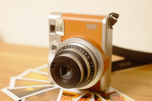 今話題の「大人チェキ」！！ Instax mini 90 NEO CLASSICを使ってみた